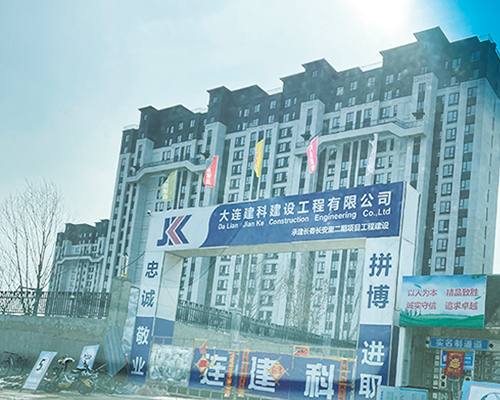 �L���A���L����